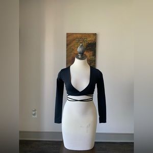 Low Cut Long Sleeve Crop Top